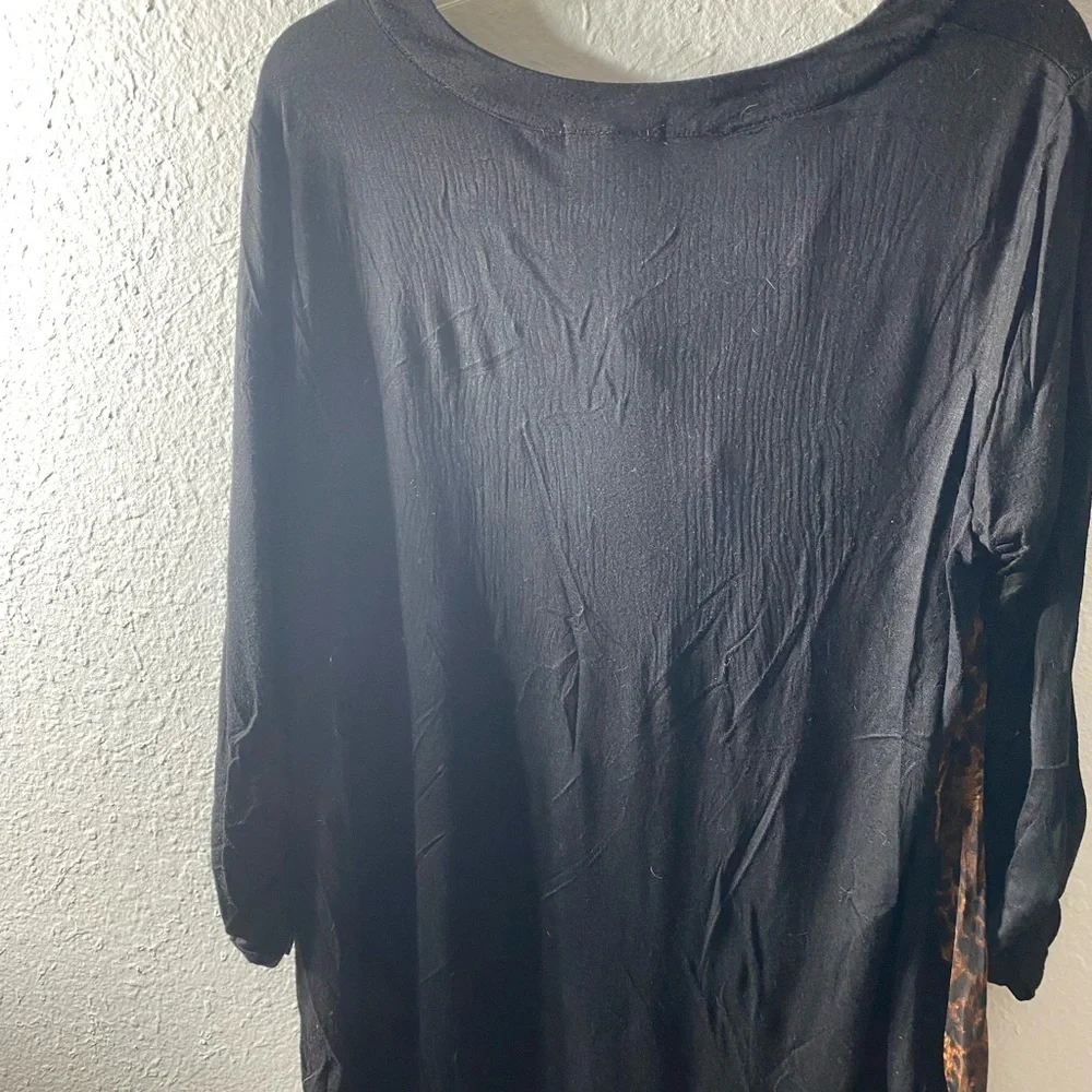 Women’s leopard print‎ top